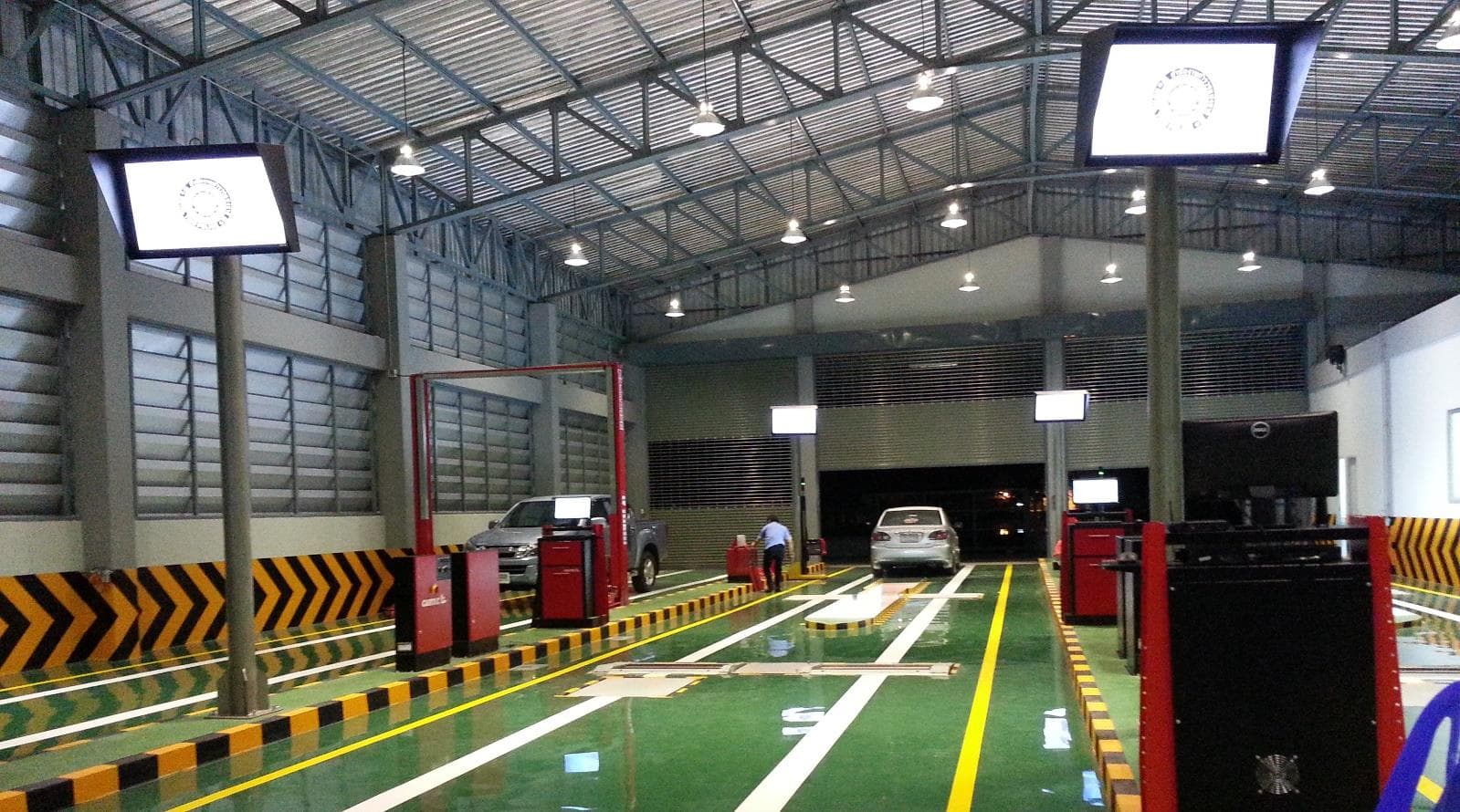 โครงการติดตั้งระบบตรวจสภาพรถยนต์และบรรทุกขนาดใหญ่